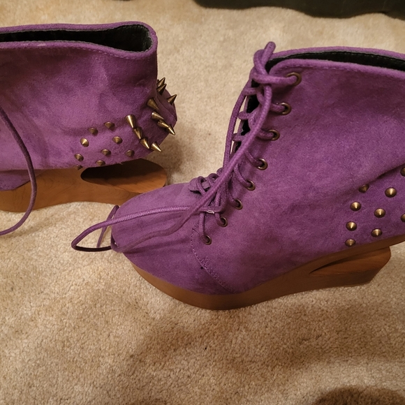 Booties - Picture 6 of 6